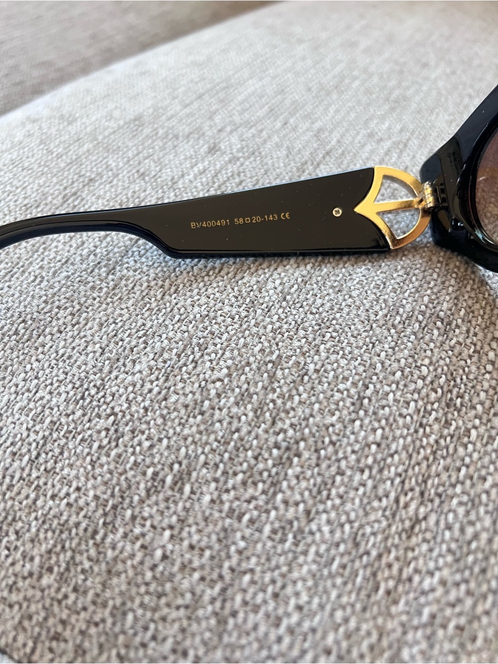 Bvlgari Calla BV40049I Black Oval Sunglasses with Gold Accent - Picture 8 of 8